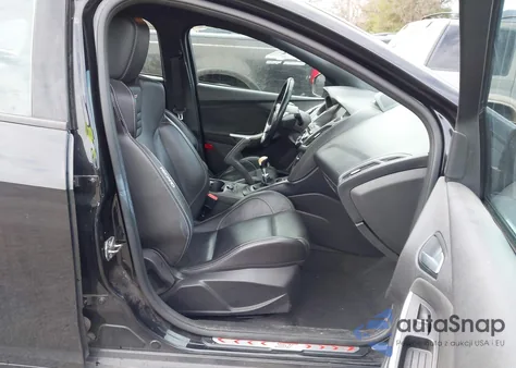 2014 Ford Focus St z USA, uszkodzony, nr VIN 1FADP3L97EL353338